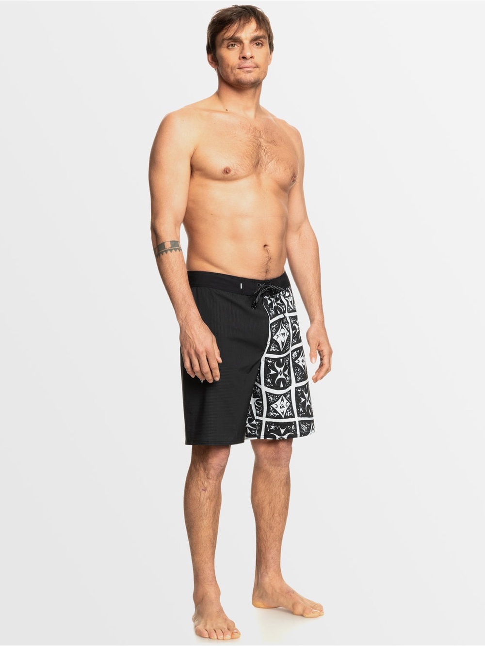 Quiksilver Men’s Highlight Straight Fit 19” Boardshorts Black/White 34 NWT